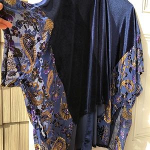 Velvet, yet light as air kimono